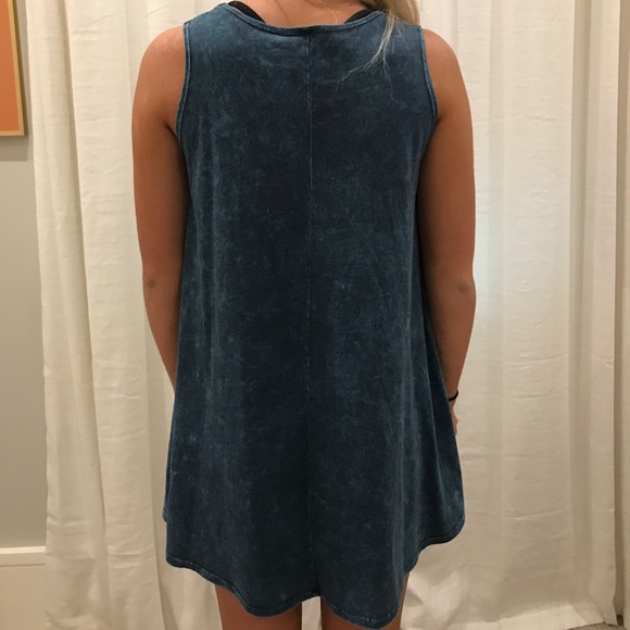 Blue dress - Picture 2 of 2